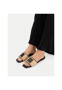 Klapki Nine West. Kolor: beżowy #1