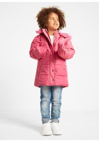 Kurtka zimowa dziewczęca z rękawiczkami bonprix pastelowy jasnoróżowy - jasnoróżowy. Kolor: różowy. Materiał: materiał, poliester, futro. Sezon: zima #2