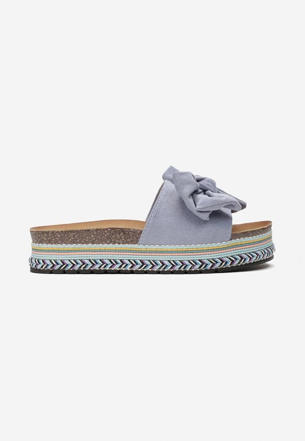 Born2be - Niebieskie Klapki Hyrmamene. Kolor: niebieski. Materiał: jeans. Wzór: aplikacja, ze splotem. Styl: klasyczny