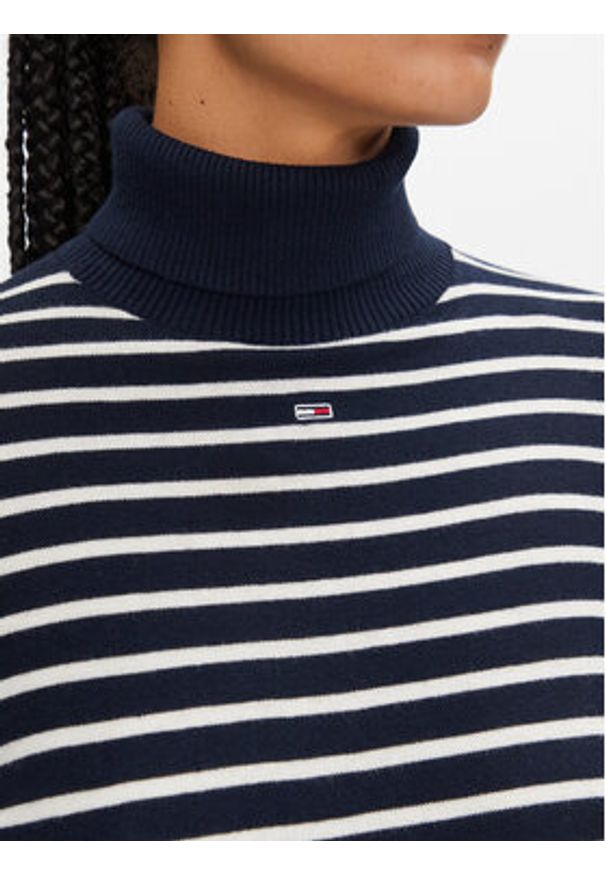 Tommy Jeans Golf Essential DW0DW19686 Granatowy Regular Fit. Typ kołnierza: golf. Kolor: niebieski. Materiał: wiskoza, bawełna