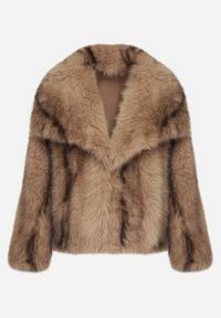 Born2be - Jasnobrązowa Oversizowa Kurtka Futerko z Szerokim Kołnierzem Lenelle. Okazja: na imprezę, na co dzień. Typ kołnierza: golf. Kolor: brązowy. Materiał: futro. Styl: elegancki, casual #5