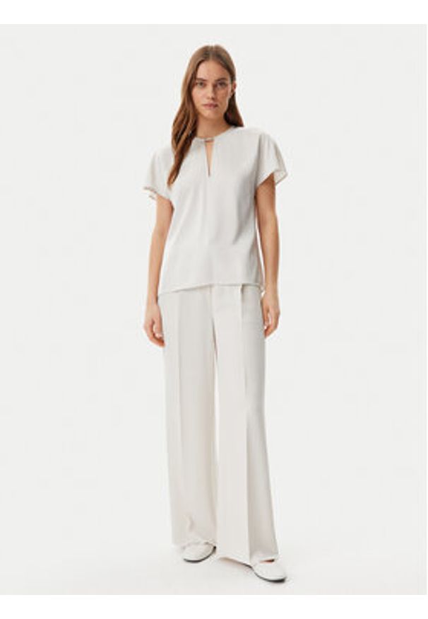 Calvin Klein Bluzka K20K208191 Szary Regular Fit. Kolor: szary. Materiał: satyna, wiskoza, syntetyk