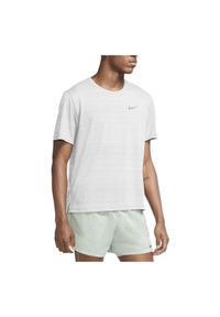 Koszulka męska do biegania Nike Miler Run Division CU5992. Materiał: materiał, poliester. Długość rękawa: krótki rękaw. Technologia: Dri-Fit (Nike). Długość: krótkie. Sport: bieganie #1