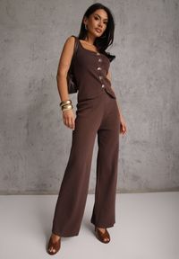 Renee - Brązowy Komplet z Dzianiny z Wiskozą Spodnie Wide Leg i Top z Guzikami Merice. Kolor: brązowy. Materiał: dzianina, wiskoza #6