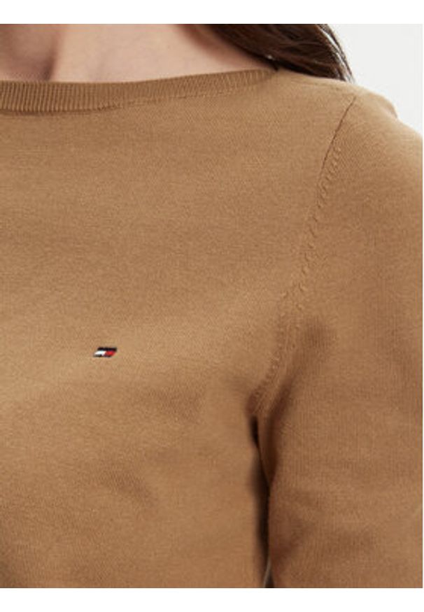 TOMMY HILFIGER - Tommy Hilfiger Sweter WW0WW40099 Brązowy Regular Fit. Kolor: brązowy. Materiał: syntetyk