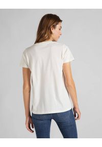 Lee - LEE JEANS LOGO TEE DAMSKI T-SHIRT KOSZULKA NADRUK OFF WHITE L42FEHMK. Materiał: jeans. Wzór: nadruk