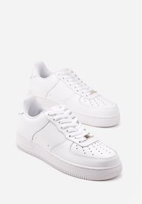 Born2be - Białe Buty Sportowe Sneakersy ze Skóry Naturalnej z Perforacją Solnelisse. Okazja: na co dzień. Kolor: biały. Materiał: skóra #3
