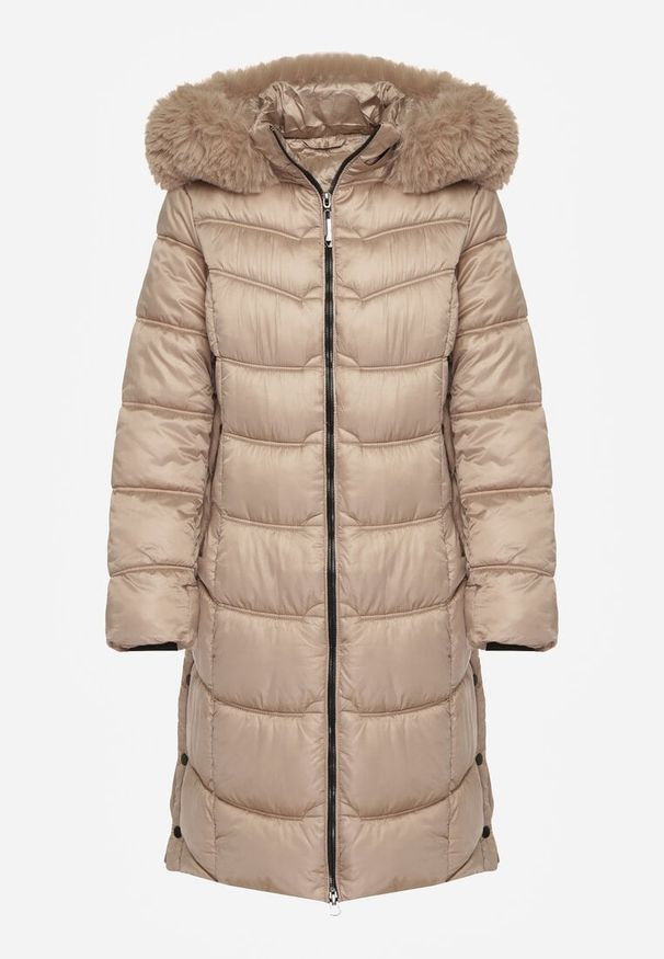 Born2be - Beżowa Pikowana Kurtka Płaszcz za Kolano z Kapturem i Futerkiem Naelora. Okazja: na co dzień, na spacer. Typ kołnierza: kaptur. Kolor: beżowy. Materiał: futro. Styl: casual, klasyczny