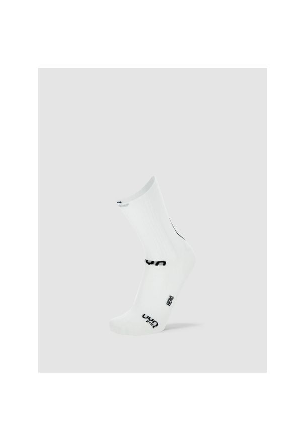 UYN - Cycling Aero Socks. Kolor: biały. Sport: turystyka piesza, kolarstwo