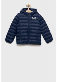 EA7 Emporio Armani kurtka puchowa dziecięca kolor granatowy. Okazja: na co dzień. Typ kołnierza: kaptur. Kolor: niebieski. Materiał: puch. Styl: casual