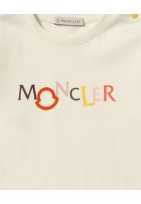 MONCLER KIDS - Koszulka z kolorowym logo 0-3 lat. Kolor: beżowy. Materiał: bawełna. Długość rękawa: długi rękaw. Długość: długie. Wzór: kolorowy. Sezon: lato. Styl: klasyczny #3