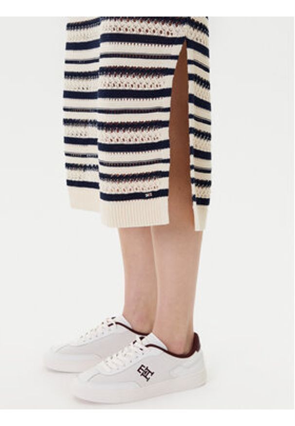 TOMMY HILFIGER - Tommy Hilfiger Sukienka dzianinowa WW0WW45649 Beżowy Slim Fit. Kolor: beżowy. Materiał: bawełna