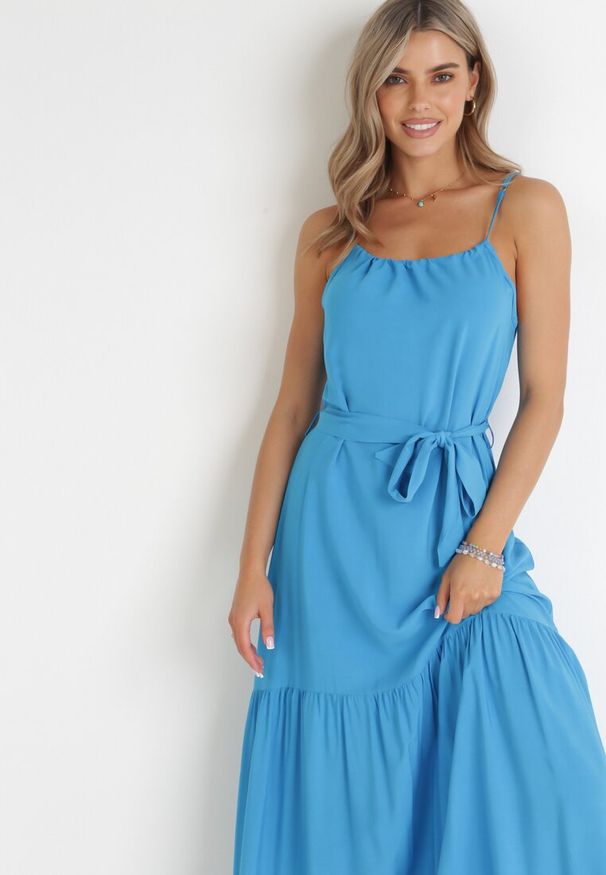 Born2be - Niebieska Rozkloszowana Sukienka Maxi na Ramiączkach Awlia. Kolor: niebieski. Długość rękawa: na ramiączkach. Sezon: lato. Długość: maxi