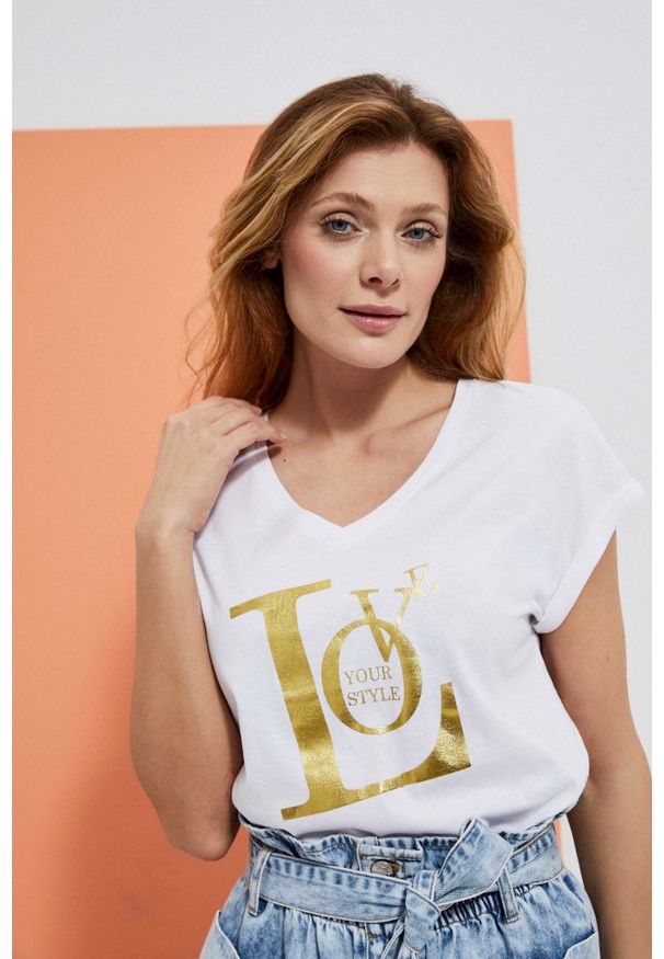 MOODO - Bluzka z metalicznym nadrukiem. Typ kołnierza: dekolt w serek. Materiał: bawełna. Wzór: nadruk