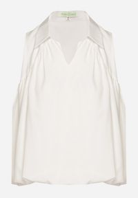 Born2be - Biała Bluza Rozkloszowana Oversize z Kołnierzykiem Eridwen. Okazja: na co dzień. Typ kołnierza: kołnierzyk klasyczny, dekolt w serek. Kolor: biały. Długość rękawa: długi rękaw. Długość: długie. Styl: klasyczny, casual #3