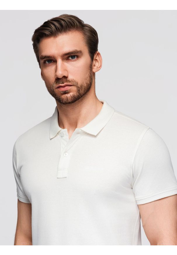 Ombre Clothing - Polo koszulka z bawełnianej dzianiny pique – ecru V7 - Rozmiar: L. Okazja: na co dzień. Typ kołnierza: polo. Materiał: bawełna, dzianina. Długość rękawa: krótki rękaw. Długość: krótkie. Wzór: haft. Styl: casual, elegancki