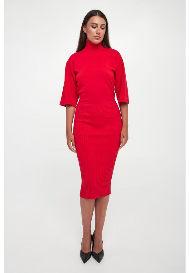 Twinset U&B - Sukienka midi TWINSET U&B. Długość: midi