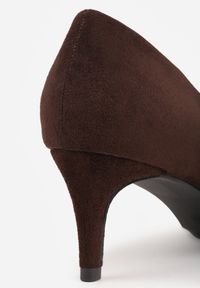 Born2be - Brązowe Klasyczne Czółenka Vices na Szpilce Ovirissa. Okazja: na spotkanie biznesowe, do pracy. Kolor: brązowy. Materiał: futro. Wzór: aplikacja. Obcas: na szpilce. Styl: klasyczny #8