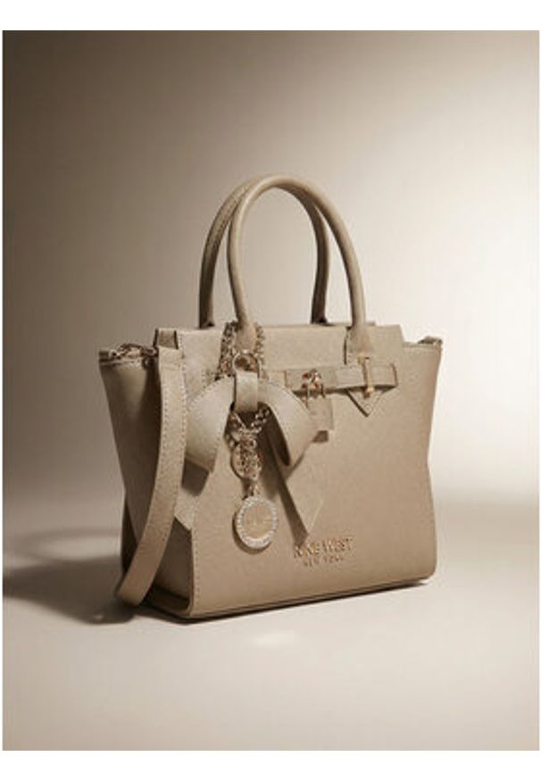 Nine West Torebka CEO-Chelsea-Charm-I-LX10187 Beżowy. Kolor: beżowy