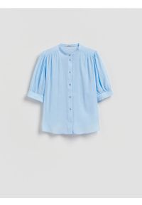 Reserved - Koszula z krótkim rękawem - jasnoniebieski. Kolor: niebieski. Materiał: tkanina, wiskoza. Długość rękawa: krótki rękaw. Długość: krótkie #1