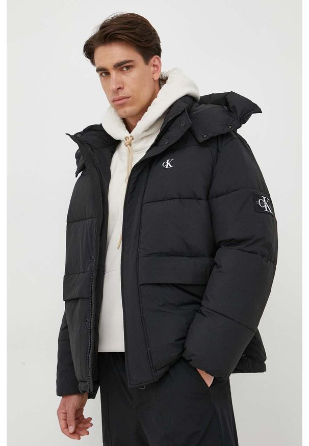 Calvin Klein Jeans kurtka męska kolor czarny zimowa. Kolor: czarny. Materiał: polar, włókno. Sezon: zima