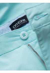 Ombre Clothing - Męskie szorty chinosy z kontrastowym podwinięciem – turkusowe V4 - Rozmiar: M. Okazja: na imprezę, do pracy, na co dzień. Kolor: turkusowy. Materiał: tkanina, elastan, bawełna. Długość: krótkie. Wzór: kolorowy. Sezon: lato. Styl: wakacyjny, casual