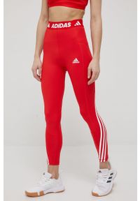 adidas Performance legginsy treningowe 3-Stripes damskie kolor czerwony z nadrukiem. Kolor: czerwony. Materiał: materiał, poliester, skóra, dzianina. Wzór: nadruk. Sport: fitness