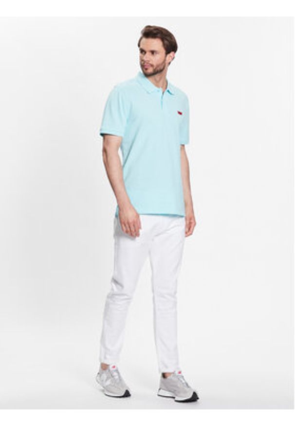 Levi's® Polo Housemark A4842-0019 Niebieski Slim Fit. Typ kołnierza: polo. Kolor: niebieski. Materiał: bawełna