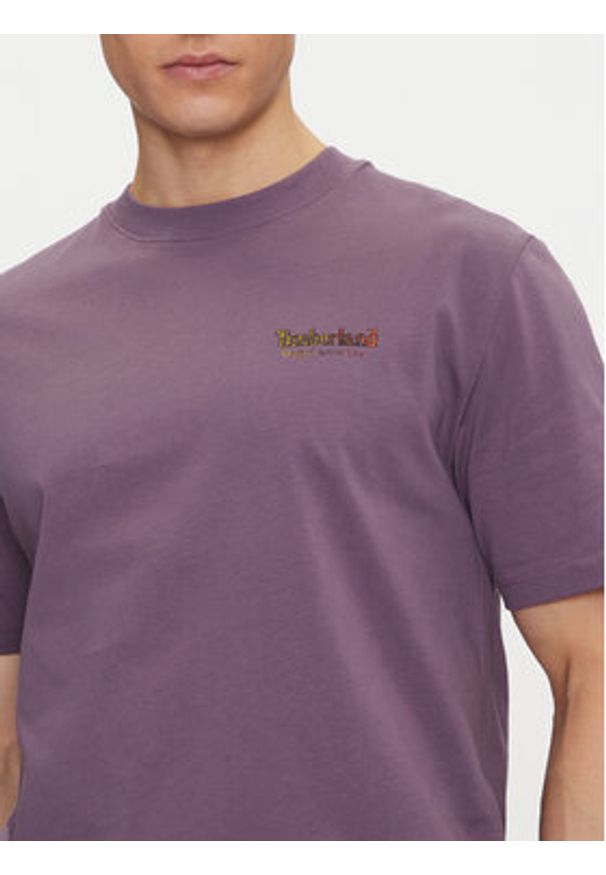 Timberland T-Shirt TB0A6DMA Fioletowy Regular Fit. Kolor: fioletowy. Materiał: bawełna