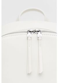 Calvin Klein plecak damski kolor biały mały gładki. Kolor: biały. Materiał: poliester. Wzór: gładki