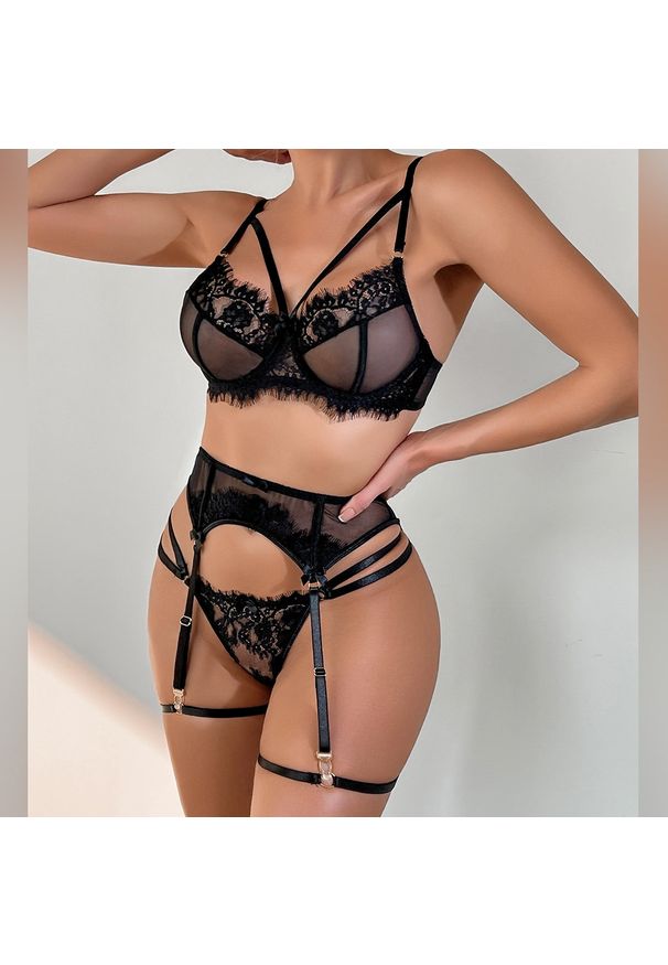 Intica - Komplet bielizny koronkowy na romantyczne wieczory Tifany. Kolor: biały. Materiał: koronka. Wzór: nadruk, koronka