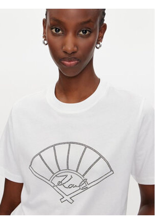Karl Lagerfeld - KARL LAGERFELD T-Shirt 246W1702 Biały Regular Fit. Typ kołnierza: dekolt w karo. Kolor: biały. Materiał: bawełna