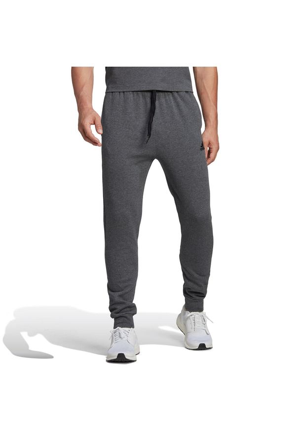 Adidas - Spodnie męskie adidas Essentials Fleece Regular Tapered. Kolor: szary