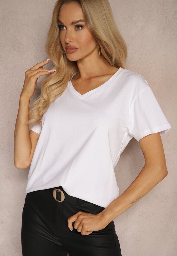 Renee - Biały Klasyczny T-shirt z Bawełny Irithnea. Okazja: na co dzień. Kolor: biały. Materiał: bawełna. Styl: klasyczny
