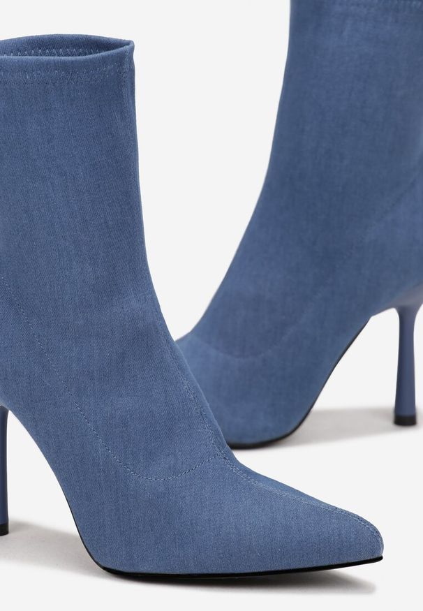 Renee - Niebieskie Botki z Jeansowego Elastycznego Matriału na Szpice Tadiel. Okazja: na co dzień. Kolor: niebieski. Materiał: jeans, materiał. Sezon: jesień, zima. Styl: casual
