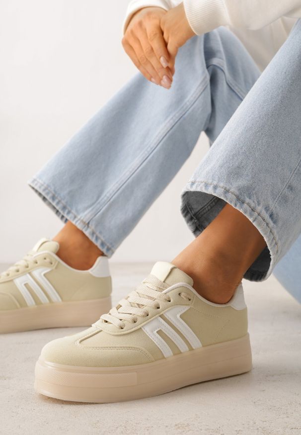 Born2be - Żółte Sneakersy Kultowe Tenisówki na Platformie Hlalna. Kolor: żółty. Materiał: jeans. Szerokość cholewki: normalna. Sezon: wiosna. Obcas: na platformie