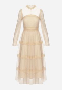 Born2be - Beżowa Rozkloszowana Sukienka Maxi z Koronką Jorissa. Typ kołnierza: dekolt w serek. Kolor: beżowy. Materiał: koronka. Wzór: koronka. Styl: klasyczny. Długość: maxi #6