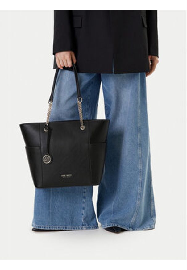 Nine West Torebka CEO-NEBRASKA-LDA8208 Czarny. Kolor: czarny
