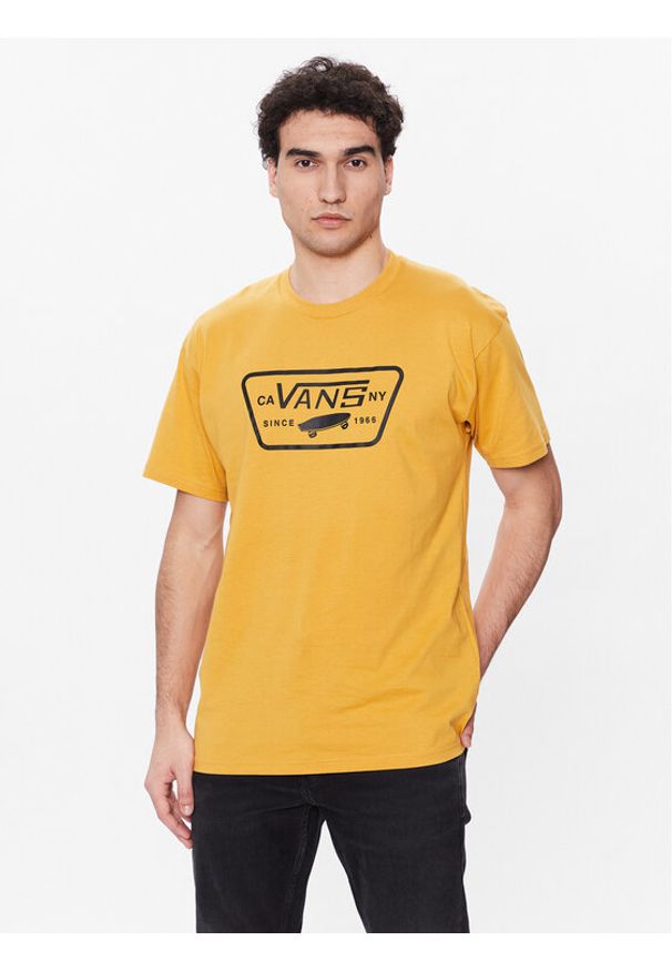 Vans T-Shirt Full Patch VN000QN8 Żółty Classic Fit. Kolor: żółty. Materiał: bawełna
