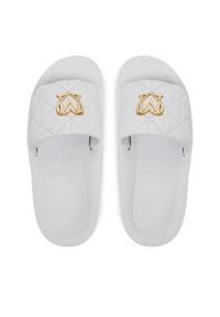 Love Moschino - LOVE MOSCHINO Klapki JA28014I1MIE0100 Biały. Kolor: biały. Materiał: skóra