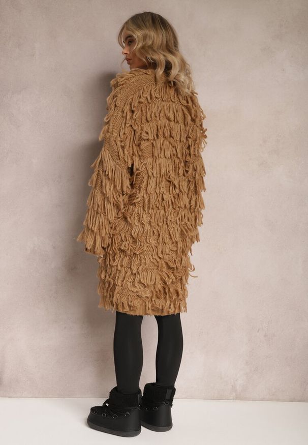 Renee - Brązowy Niezapinany Kardigan w Ozdobne Frędzle Massawa. Kolor: brązowy. Styl: elegancki