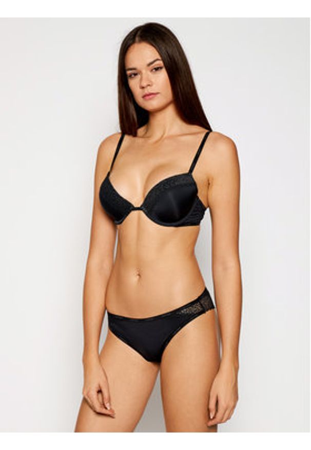 Calvin Klein Underwear Biustonosz push-up 000QF5145E Czarny. Kolor: czarny. Materiał: syntetyk. Rodzaj stanika: push-up