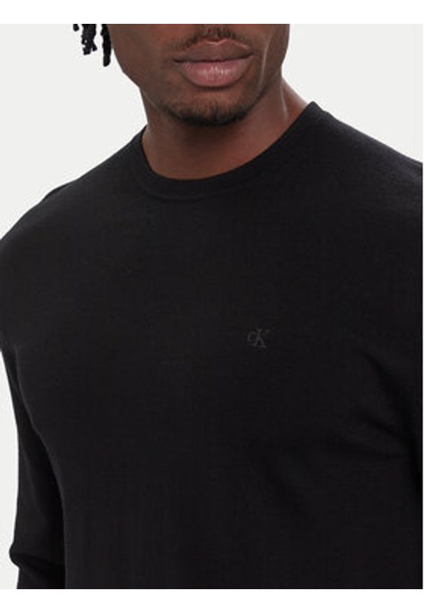 Calvin Klein Sweter LV04LB305G Czarny Regular Fit. Kolor: czarny. Materiał: wełna