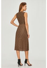 Liu Jo - Sukienka. Kolor: brązowy. Materiał: tkanina. Typ sukienki: rozkloszowane, plisowane #3