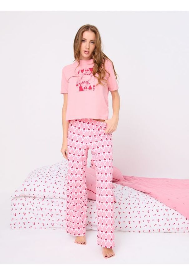 Sinsay - Piżama dwuczęściowa - różowy. Kolor: różowy. Materiał: guma. Długość: krótkie