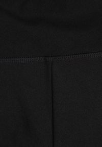 Born2be - Czarne Sportowe Spódnico-Szorty z Funkcjonalnymi Kieszonkami Natellea. Okazja: na spacer. Kolor: czarny. Materiał: materiał. Styl: sportowy #4