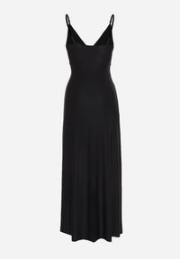 Born2be - Czarna Koktajlowa Sukienka z Kopertowym Dekoltem na Ramiączkach z Ozdobną Falbanką Nestasi. Okazja: na co dzień. Kolor: czarny. Długość rękawa: na ramiączkach. Typ sukienki: kopertowe. Styl: wizytowy #7