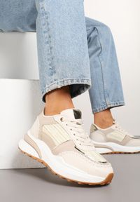 Renee - Beżowe Sneakersy na Platformie ze Wstawkami z Plecionki Ninatia. Okazja: na co dzień. Kolor: beżowy. Materiał: jeans. Obcas: na platformie. Wysokość obcasa: średni