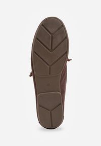 Renee - Ciemnobrązowe Mokasyny VICES z Imitacji Zamszu z Kokardką Kolorowymi Koralikami i Skórzaną Wkładką Nenden. Okazja: na co dzień. Kolor: brązowy. Materiał: skóra, zamsz. Wzór: kolorowy. Styl: casual, elegancki #5