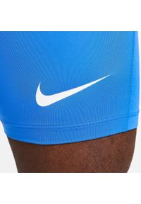 Spodnie treningowe męskie Nike Pro Drifit Strike. Kolor: biały, niebieski, wielokolorowy. Długość: krótkie